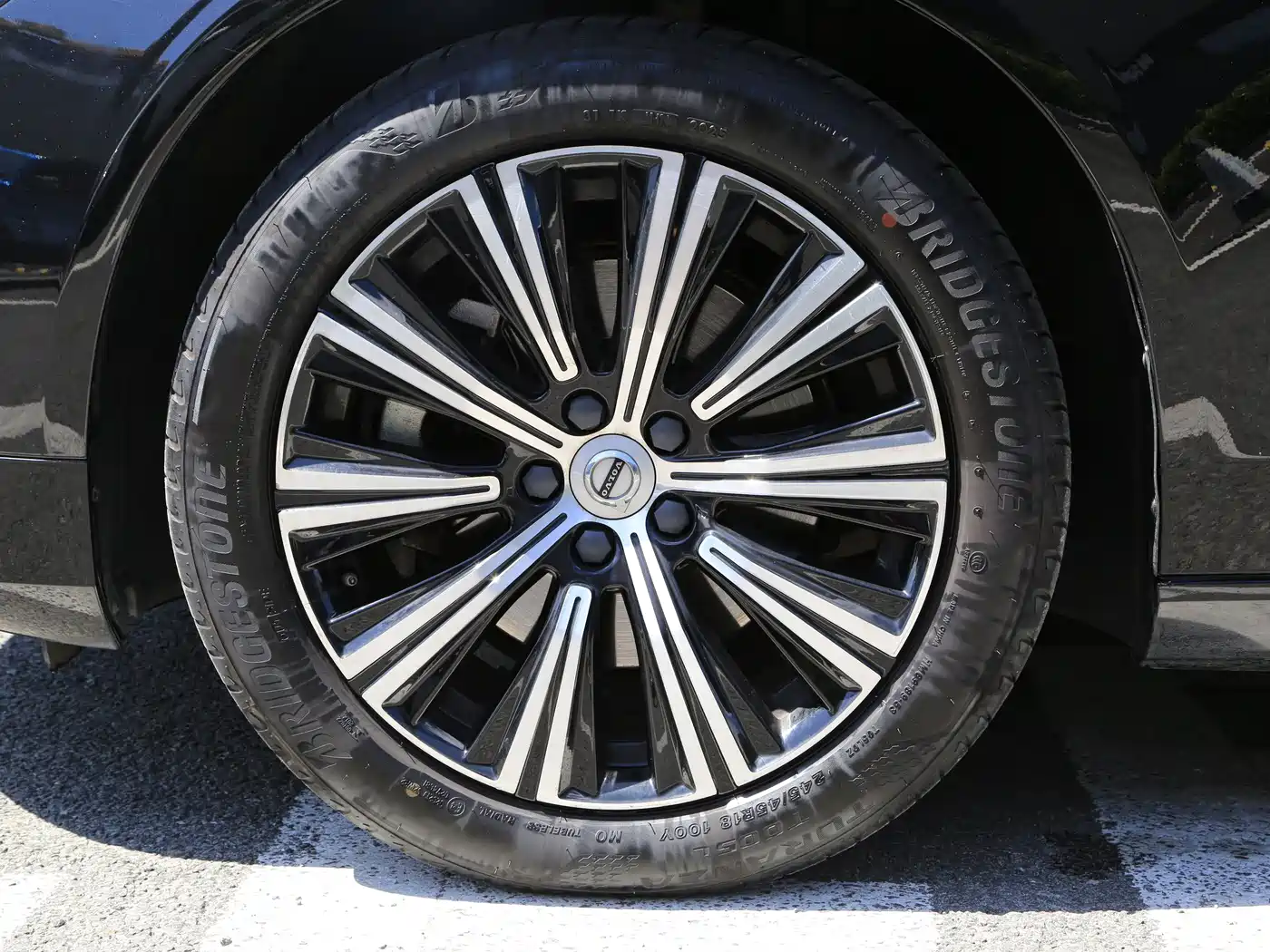Фото 17 - Volvo S90