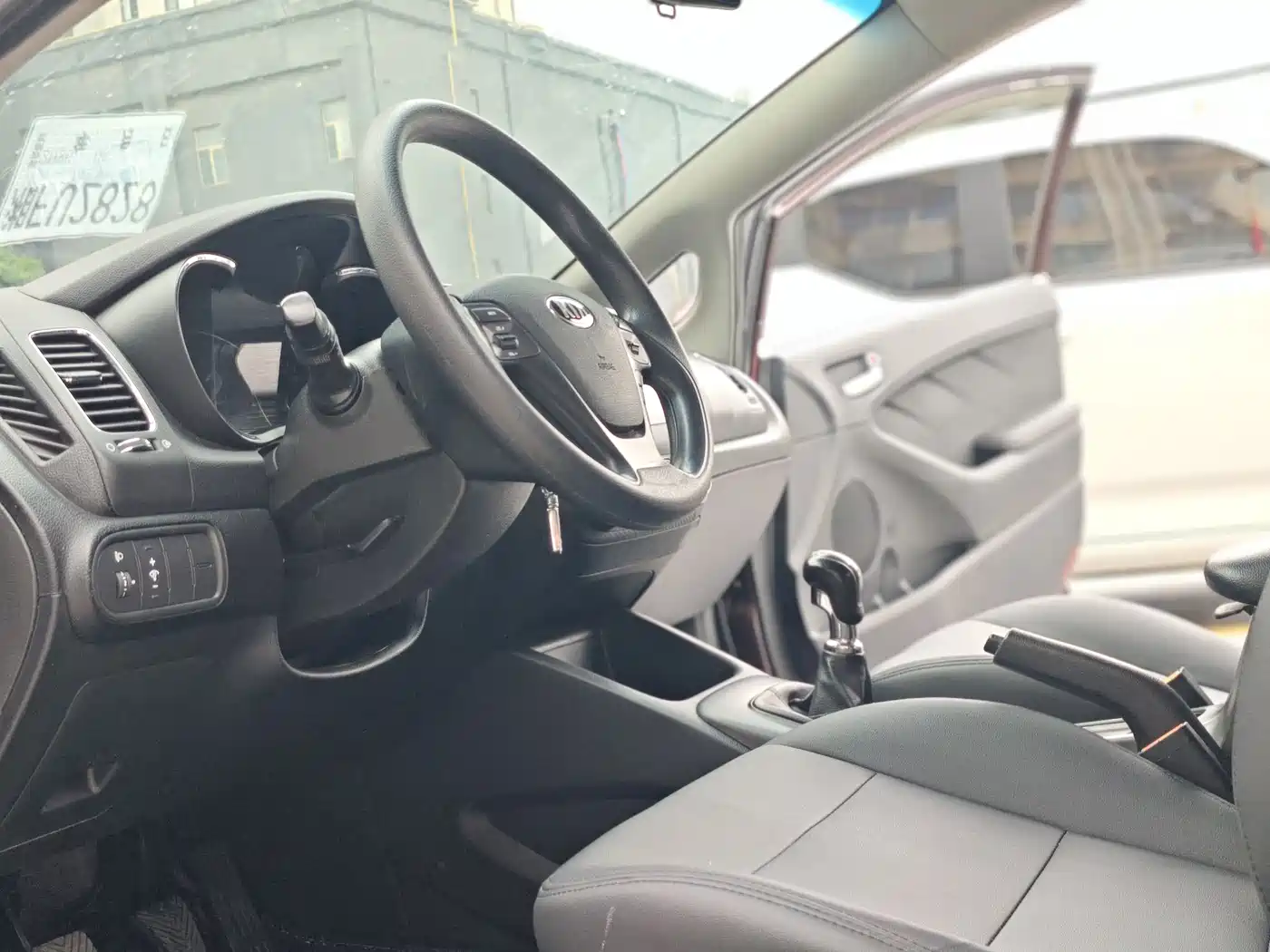 Kia K3 2015 1.6L Manual GL фото 10