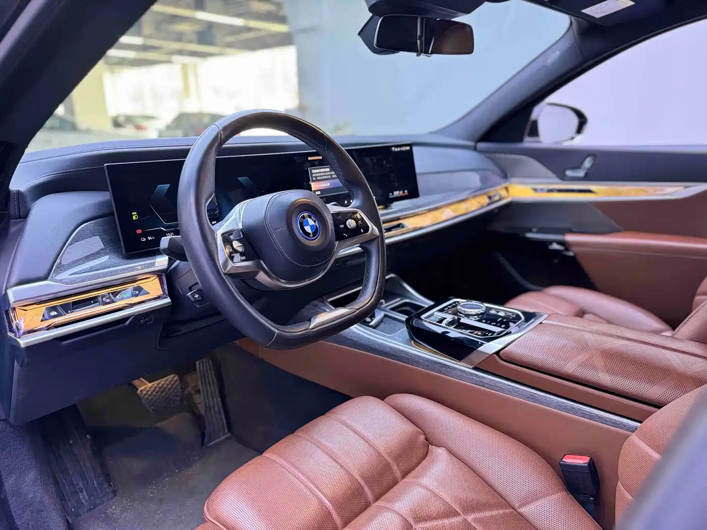 Photo 6 - BMW i7