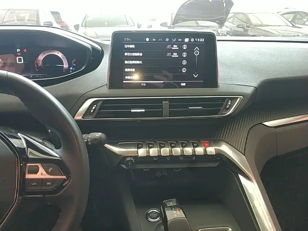 Peugeot 5008 2017 380THP 7-seat Elite Edition фото 13