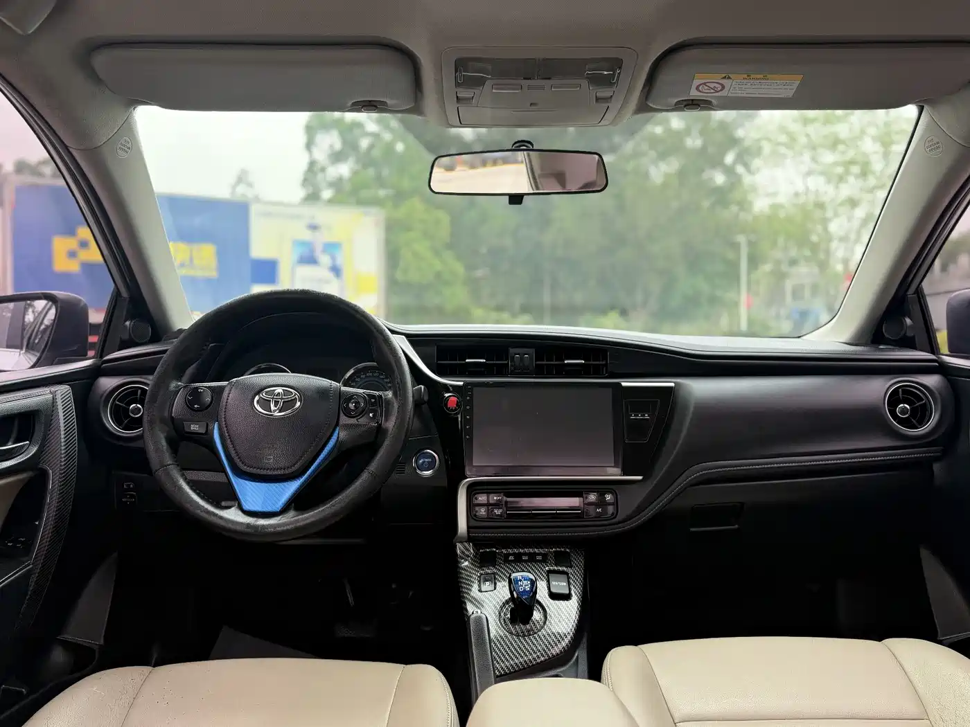 Toyota Corolla 2017 Facelift Hybrid 1.8L E-CVT Leading Edition фото 17