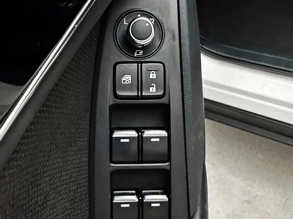 Фото 12 - Mazda CX-4