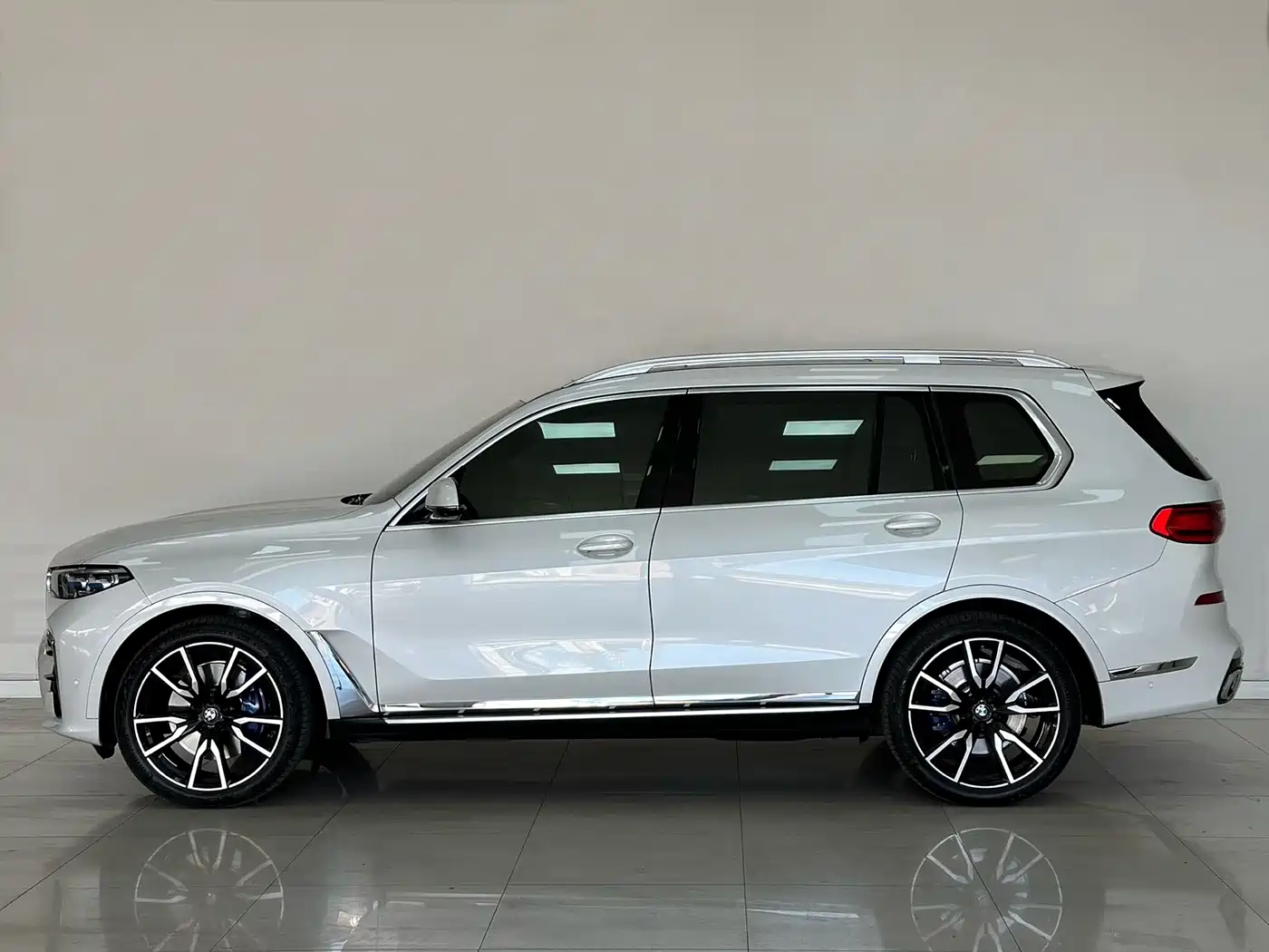 BMW X7 2019 xDrive40i Exclusive M Sport Package фото 7