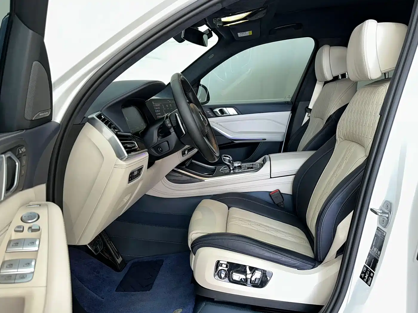 BMW X7 2019 xDrive40i Exclusive M Sport Package фото 8