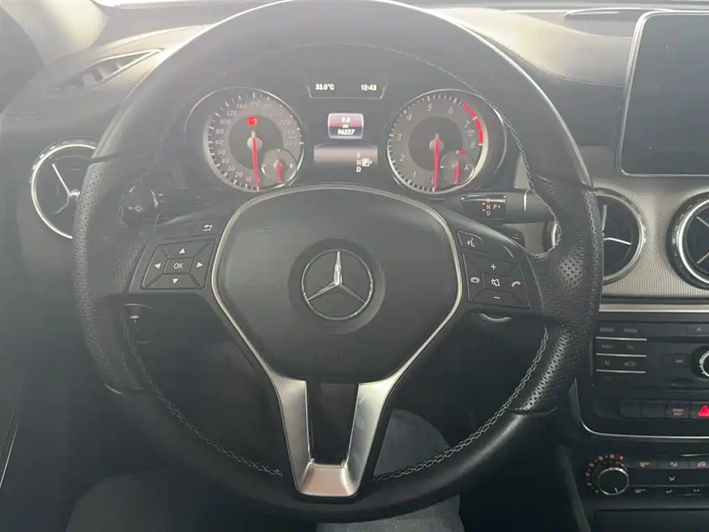 Mercedes-Benz GLA 2016 GLA 200 Fashion фото 4