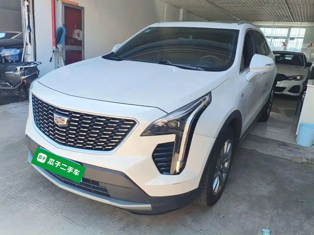 Фото 1 - Cadillac XT4