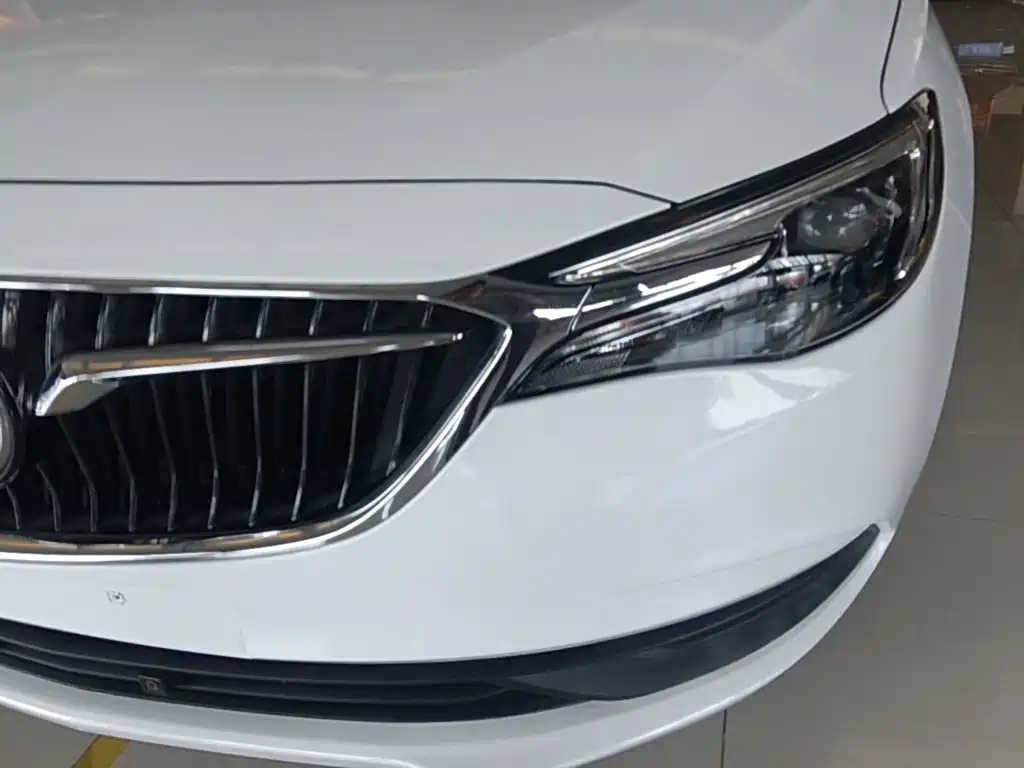 Фото 24 - Buick Excelle