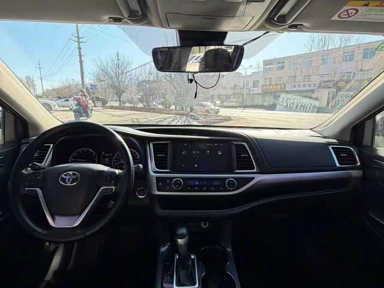 Toyota Highlander 2018 2.0T 2WD Premium 7-seater (China V) фото 6