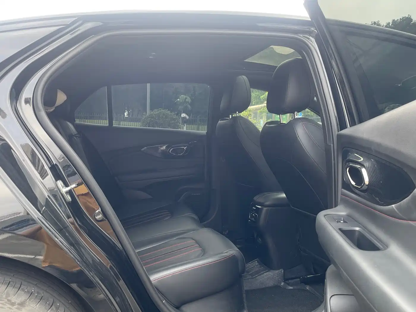 GAC Trumpchi Trumpchi Emkoo 2023 270T DCT J16 Edition фото 15