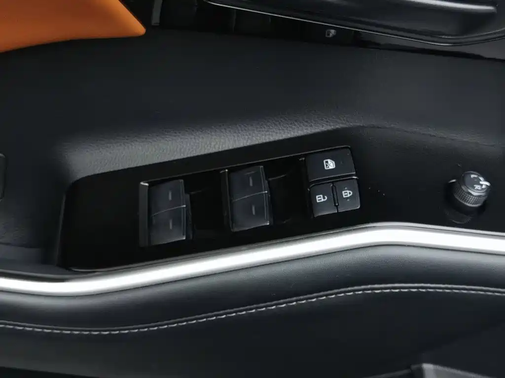 Фото 9 - Toyota Highlander