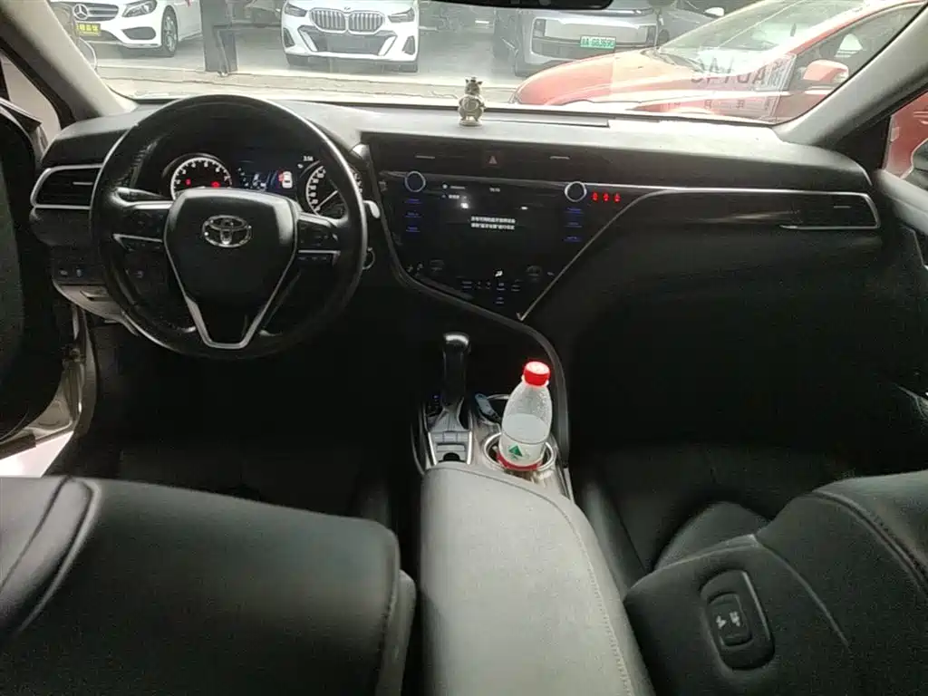Toyota Camry 2019 2.5G Luxury Edition China VI фото 10