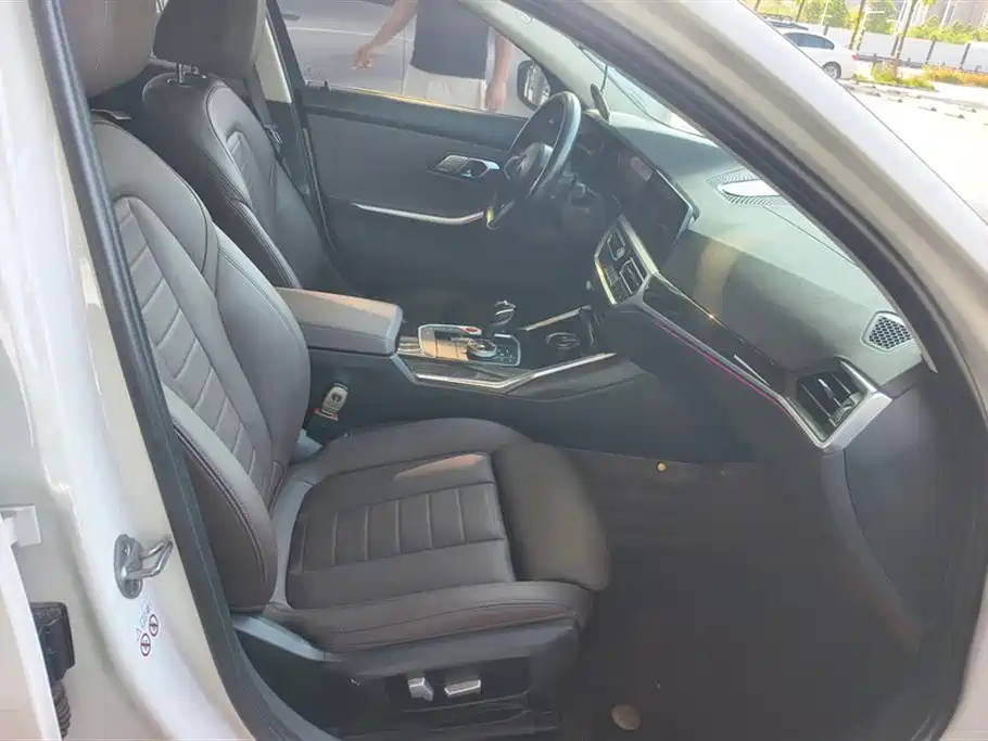 BMW 3 Series 2021 325Li M Sport Package фото 8
