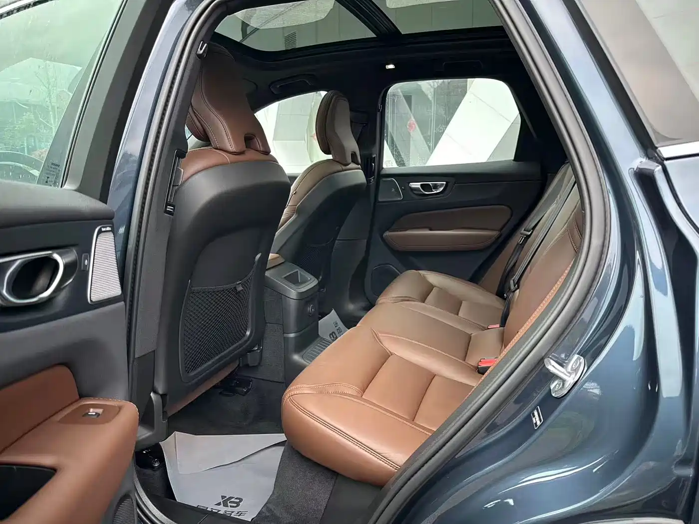 VOLVO XC60 PLUG IN HYBRID