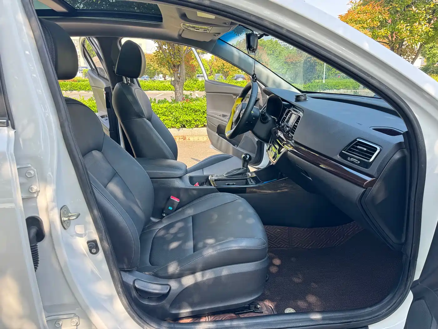 KIA K4