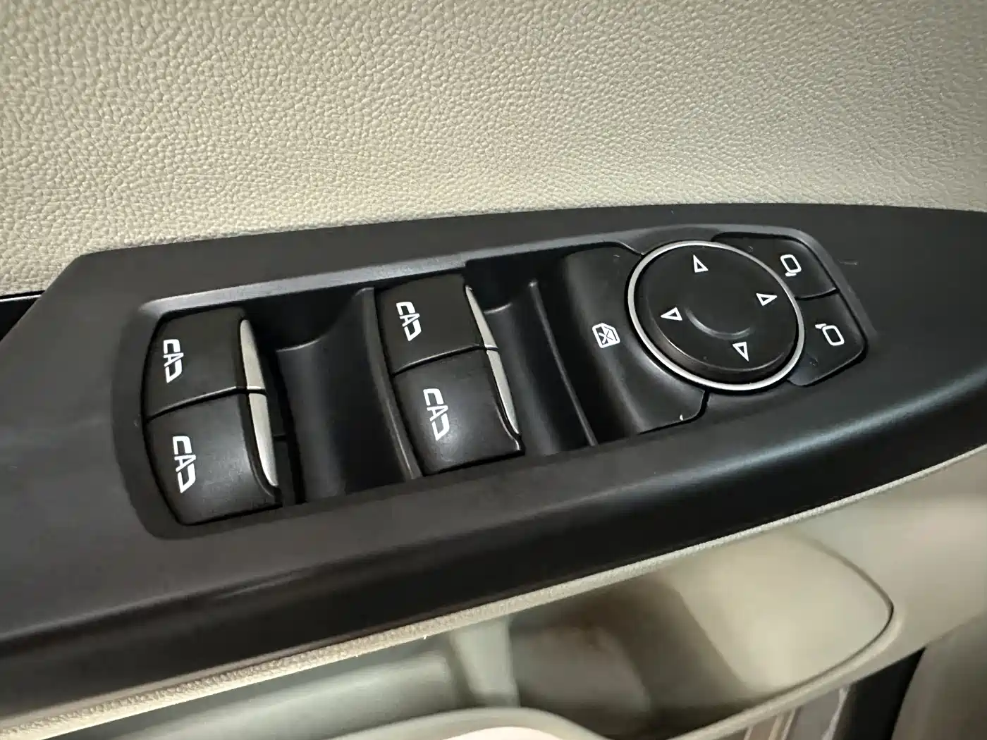 Buick GL8 2023 ES Landmaster Comfort фото 20