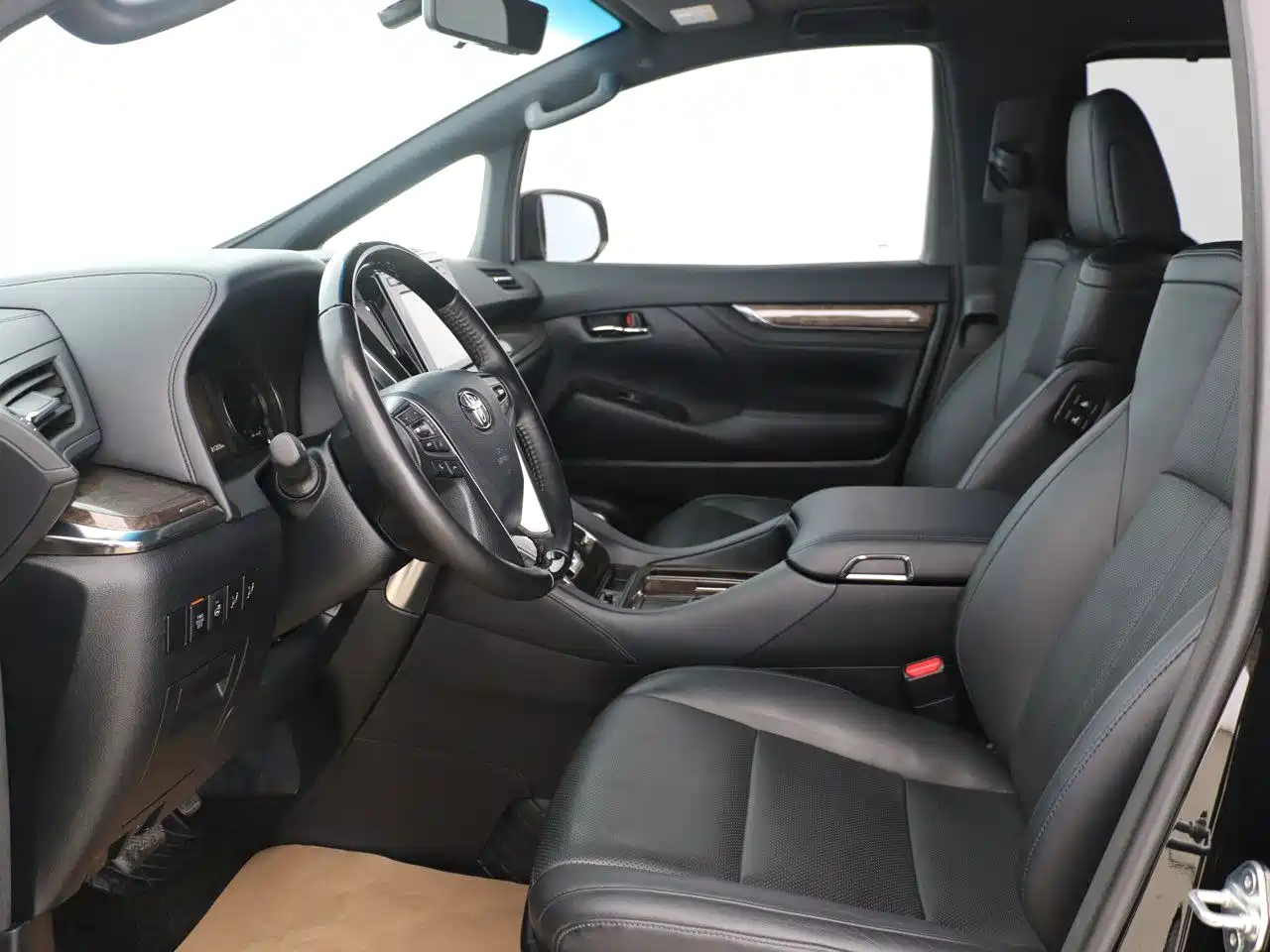 Toyota Alphard 2018 Facelift 3.5L Premium Edition фото 6
