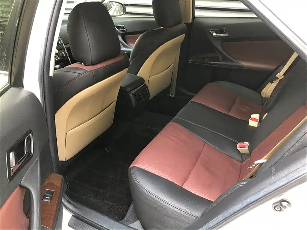 Toyota Reiz 2013 2.5S Elite Edition фото 9