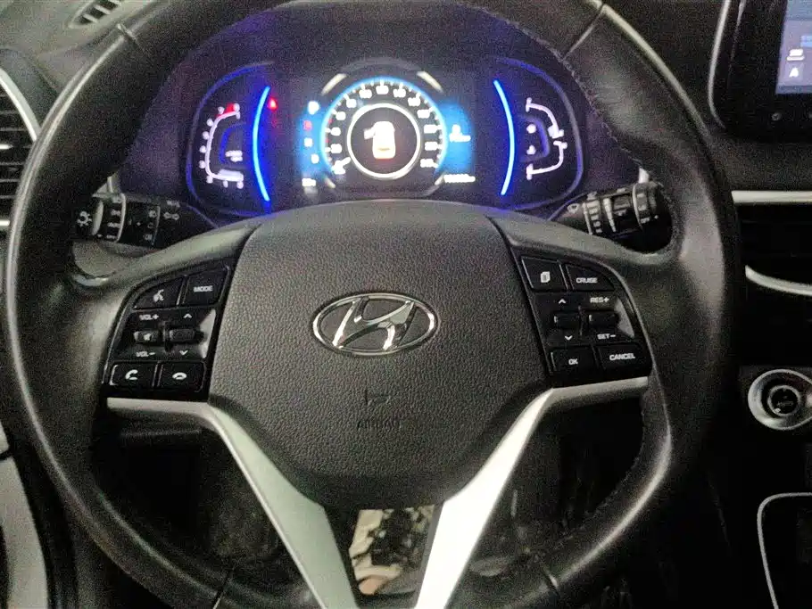 Hyundai Tucson 2019 280TGDi Dual-clutch 2WD Smart Connect Edition China VI фото 15