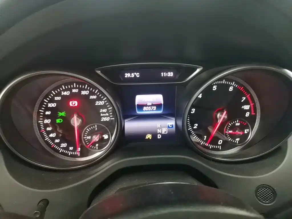 Mercedes-Benz CLA (Import) 2017 CLA 200 Fashion фото 18