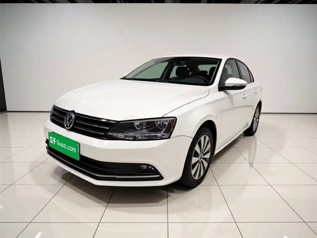 Volkswagen Sagitar 2017 230TSI Automatic Comfort фото 2
