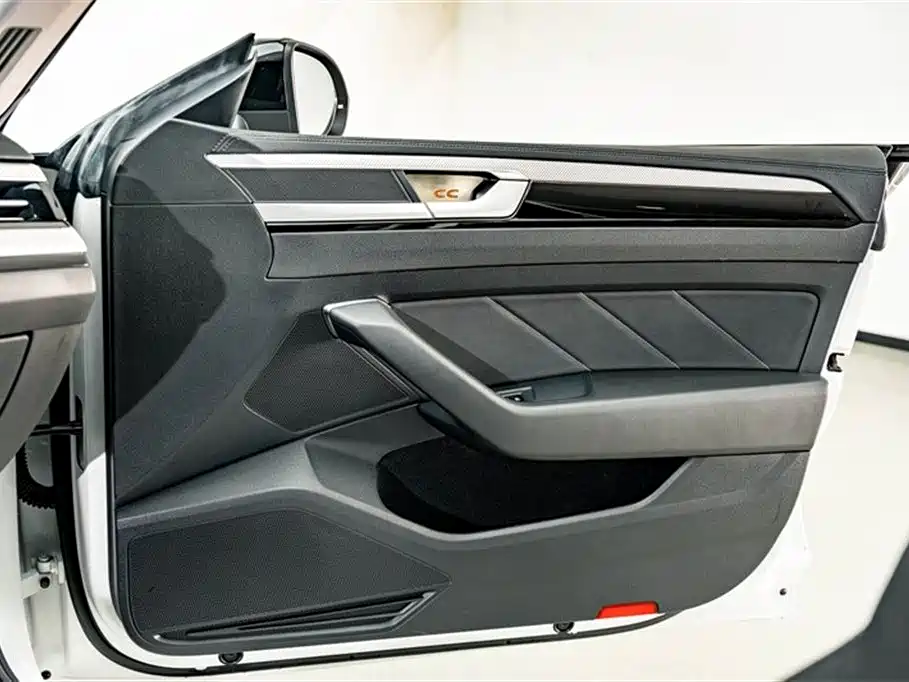 Volkswagen FAW-Volkswagen CC 2021 380TSI Eye-catching Edition фото 15