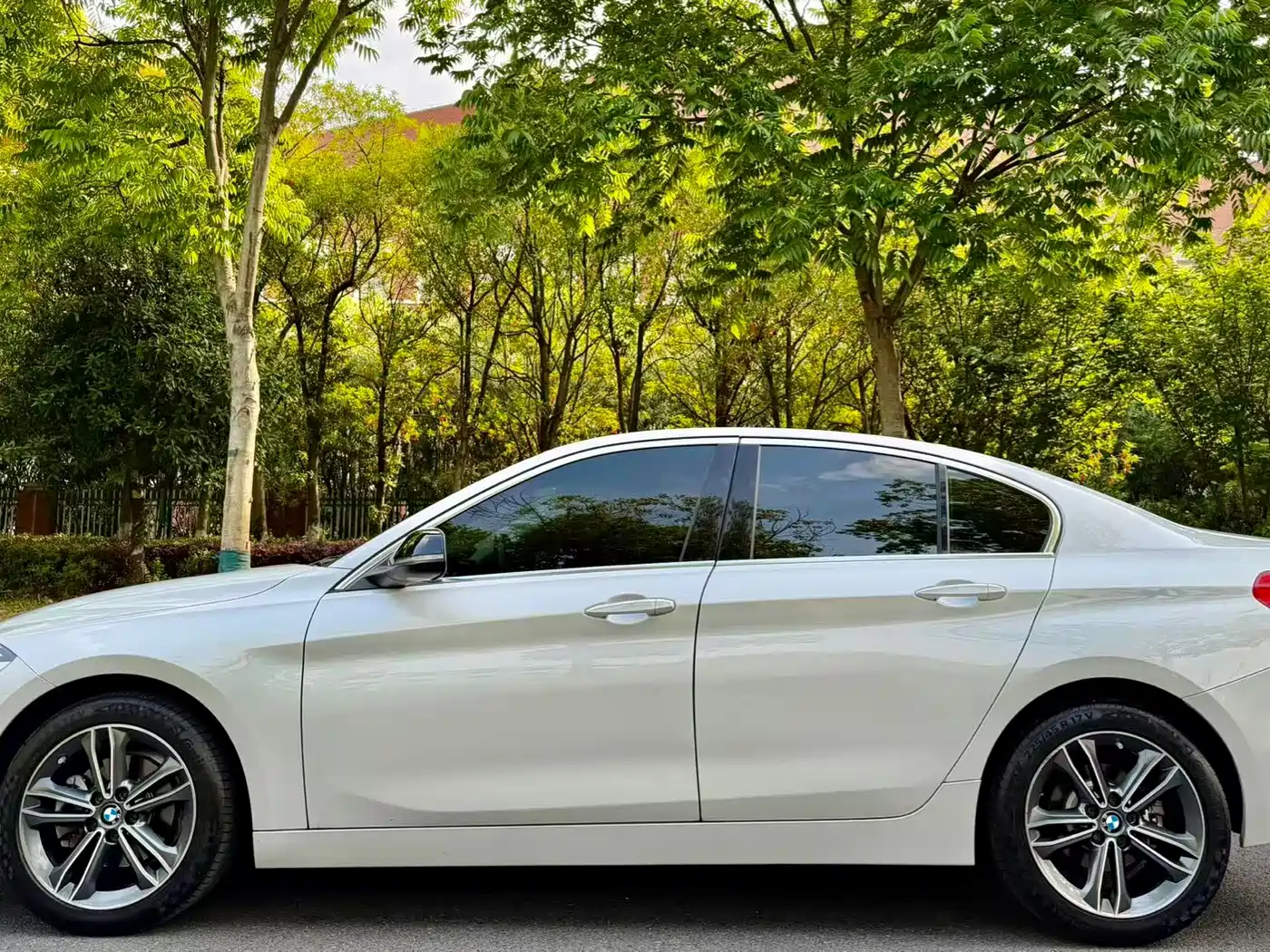 BMW 1 Series 2019 118i M Sport Package фото 3