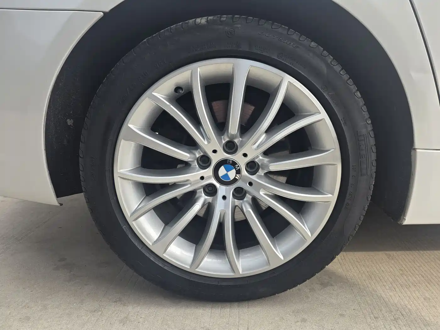 BMW 5 Series 2014 525Li Luxury Design Package фото 14