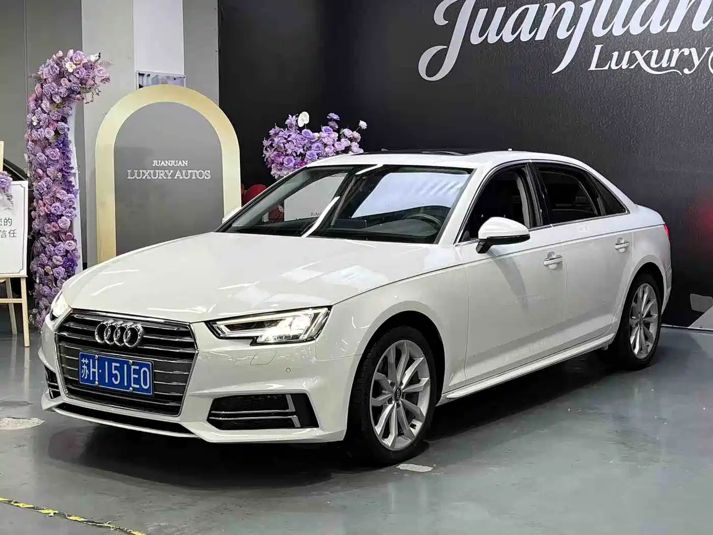 Audi A4L 2018 30th Anniversary 40 TFSI Fashion