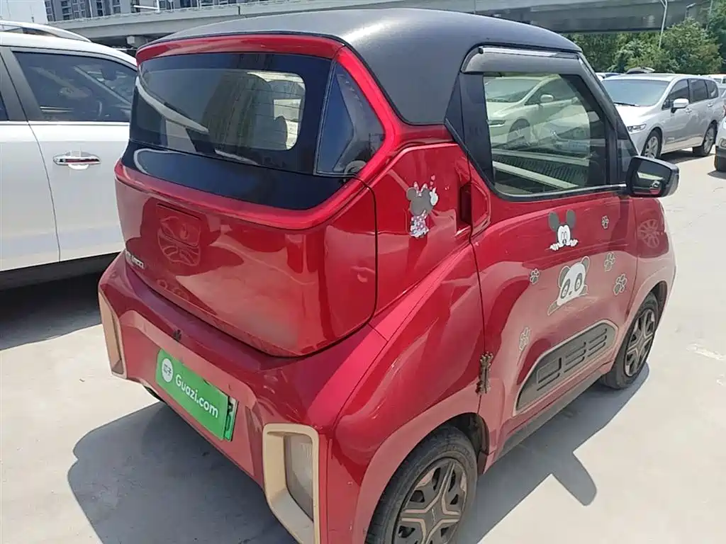 BAOJUN E200