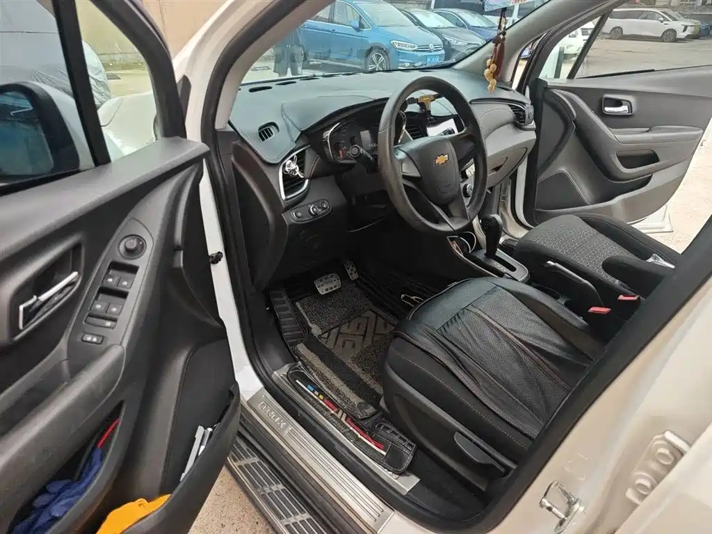 Chevrolet Trax 2018 330T Automatic 2WD Elite фото 14