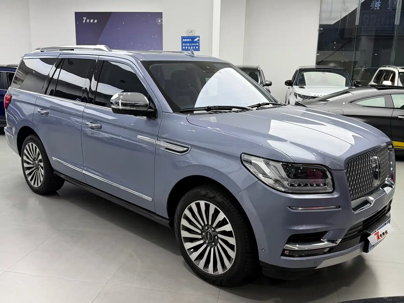 Lincoln Navigator 2019 3.5T Presidential Series China VI фото 2