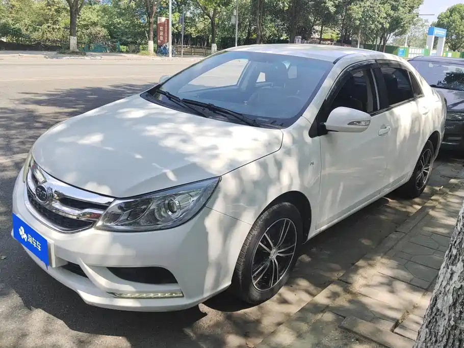 BYD Surui 2015 2015 1.5L Manual Comfort Model