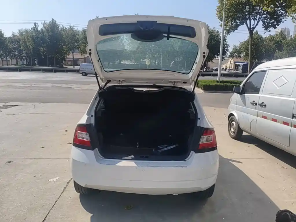 صورة 19 - Škoda Fabia