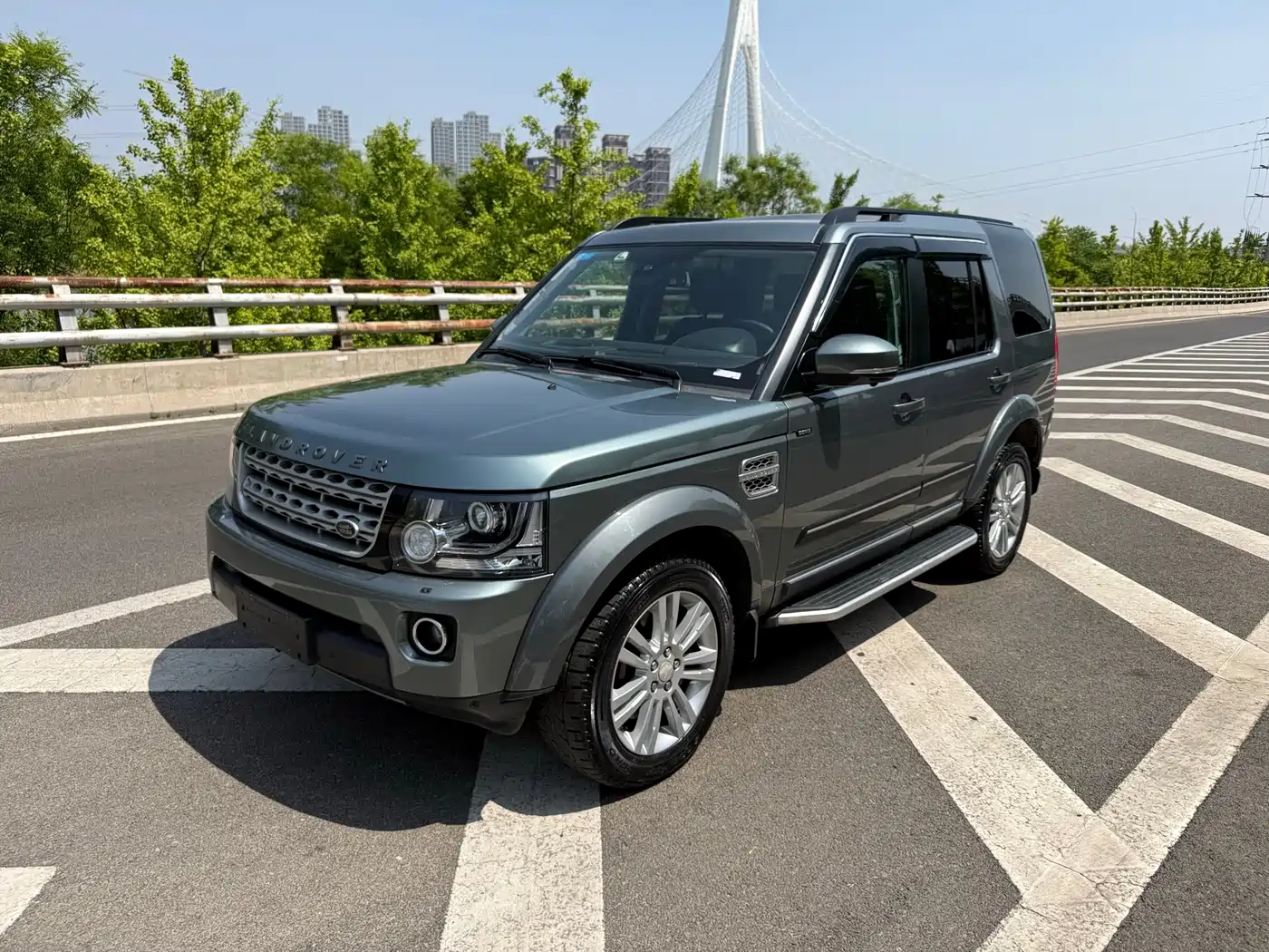 Land Rover Discovery 2014 3.0 SC V6 HSE