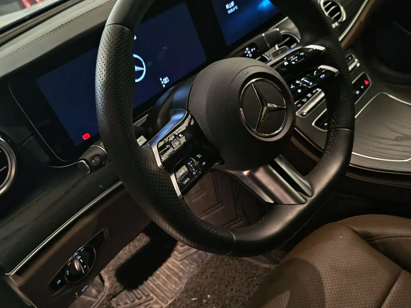  E CLASS