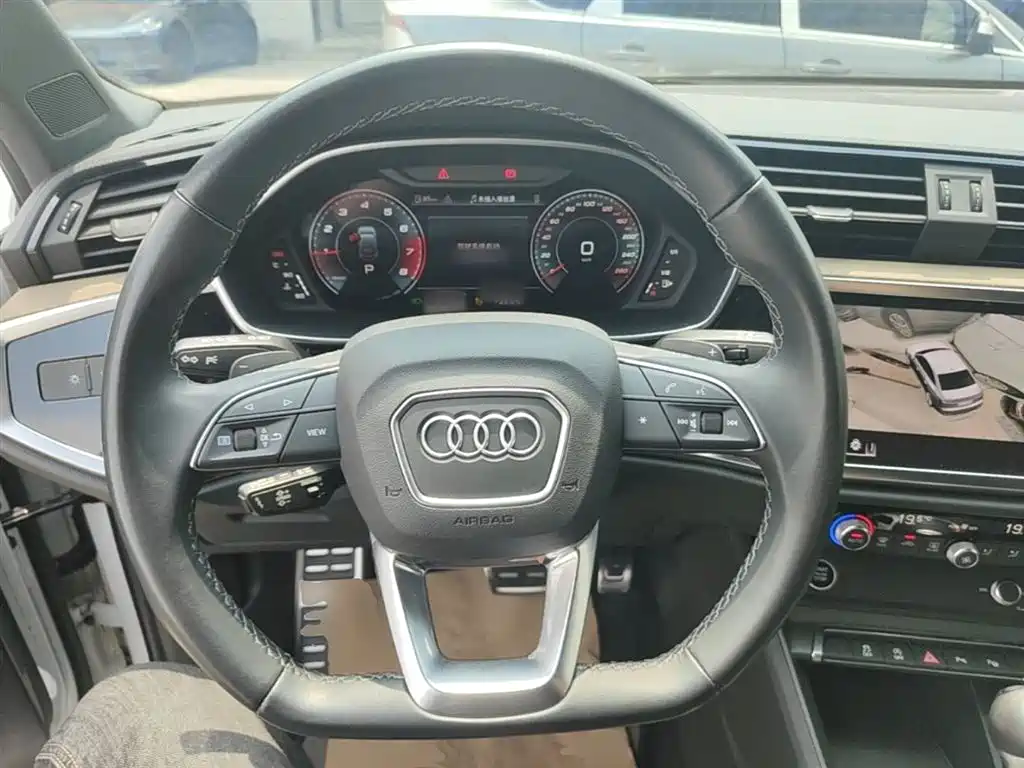 Audi Q3 2024 35 TFSI Fashion Elegance фото 11