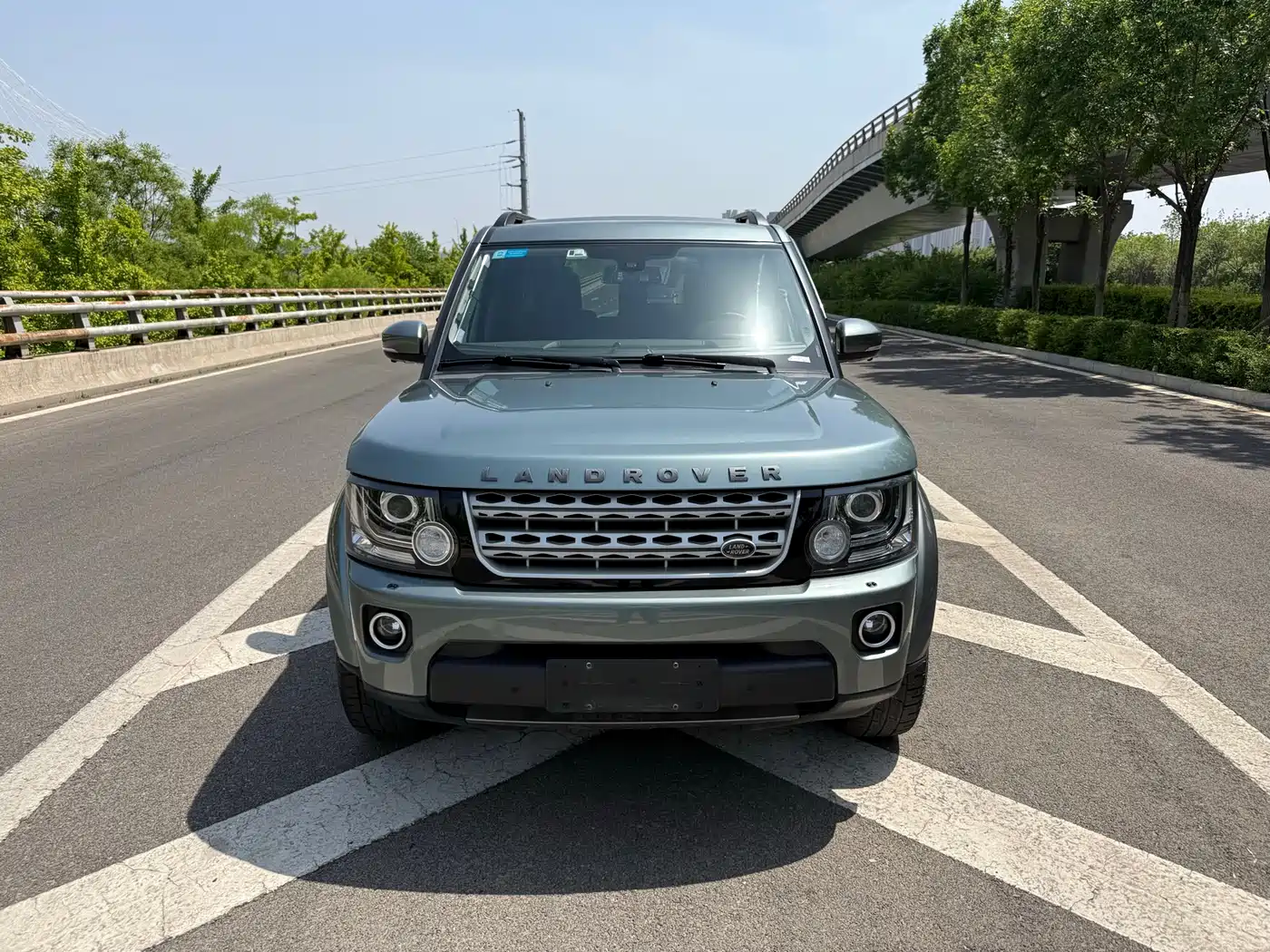 Land Rover Discovery 2014 3.0 SC V6 HSE фото 2