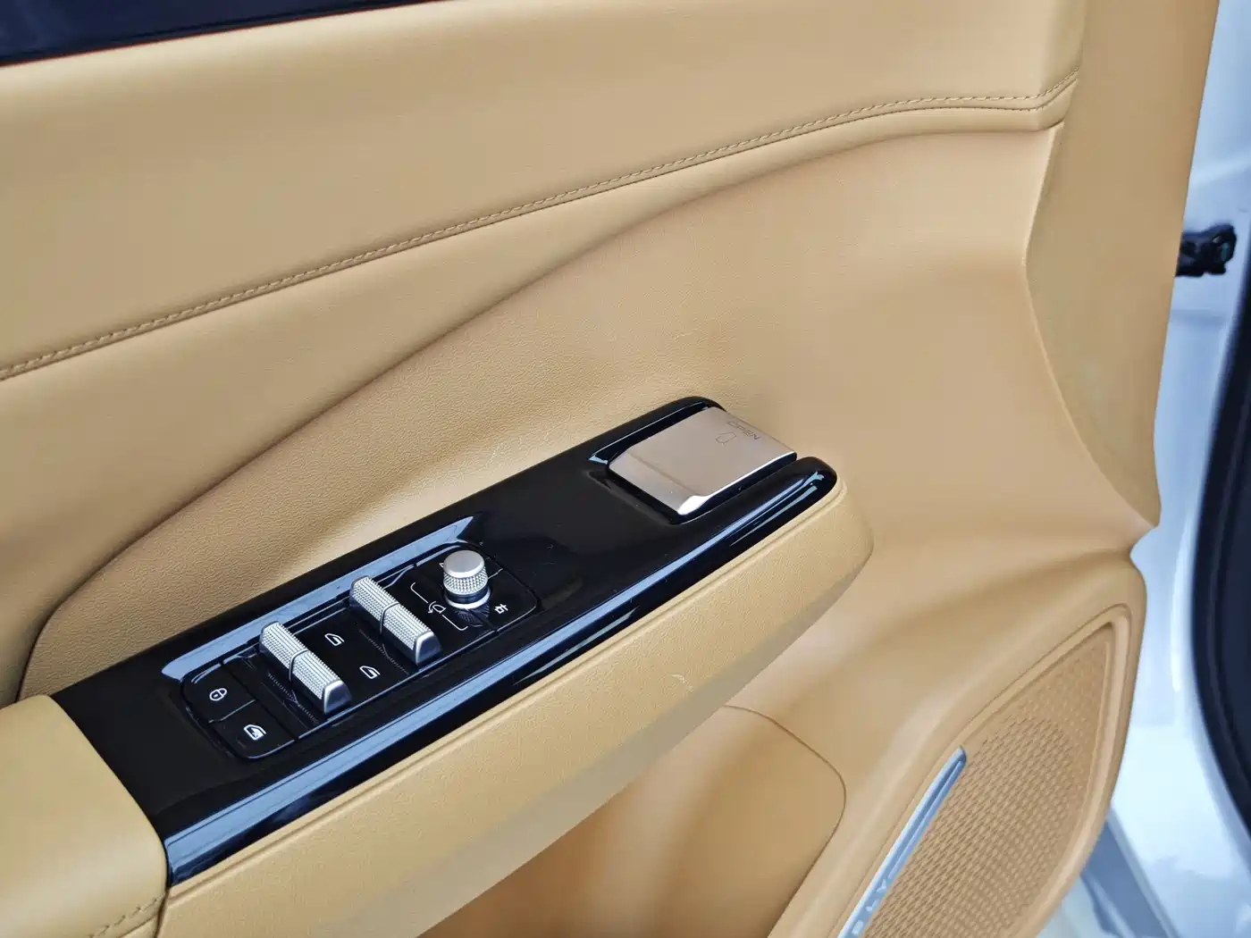 GEELY GALAXY GALAXY L7