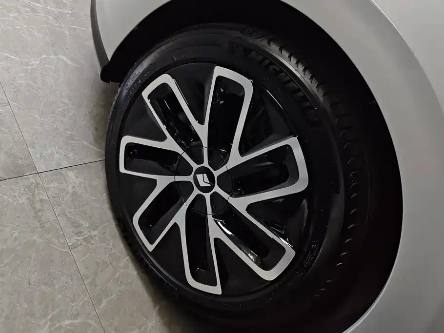 Baojun Enjoyment 2026 2025 PHEV 140km Chauffeur Edition