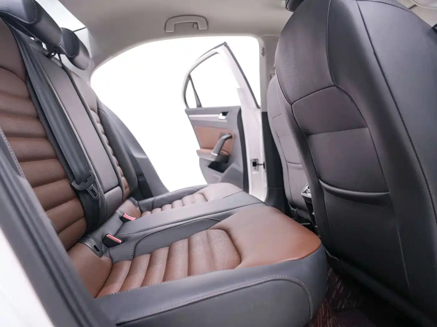 Volkswagen Lamando 2021 Facelift 280TSI DSG Comfort Edition фото 23