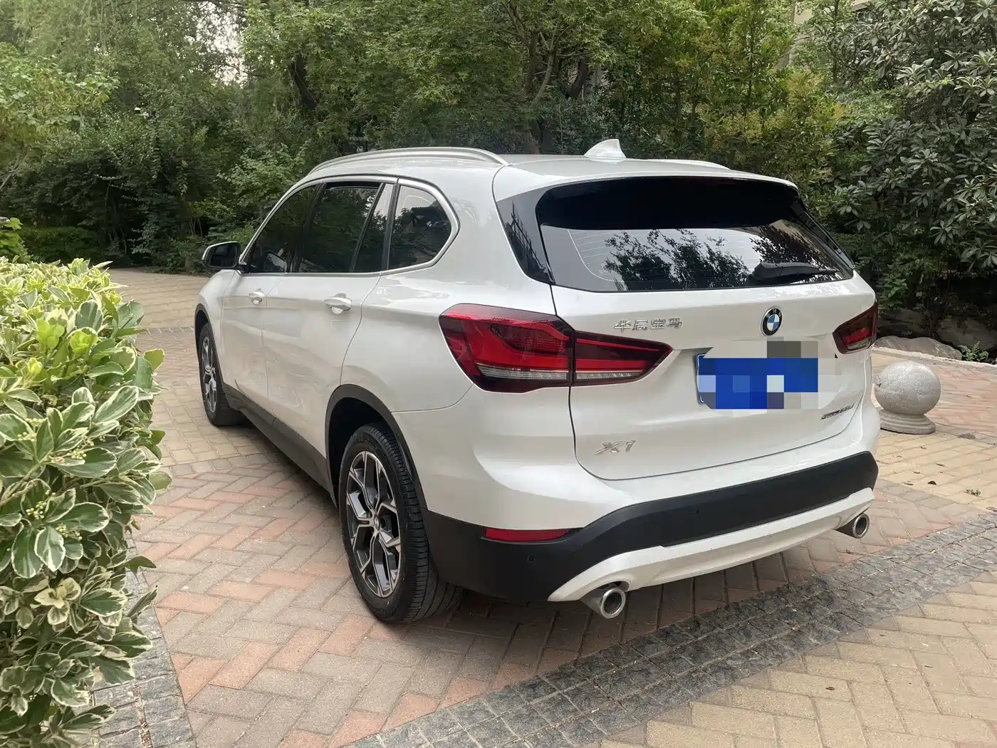 BMW X1 2022 sDrive25Li Leading фото 6