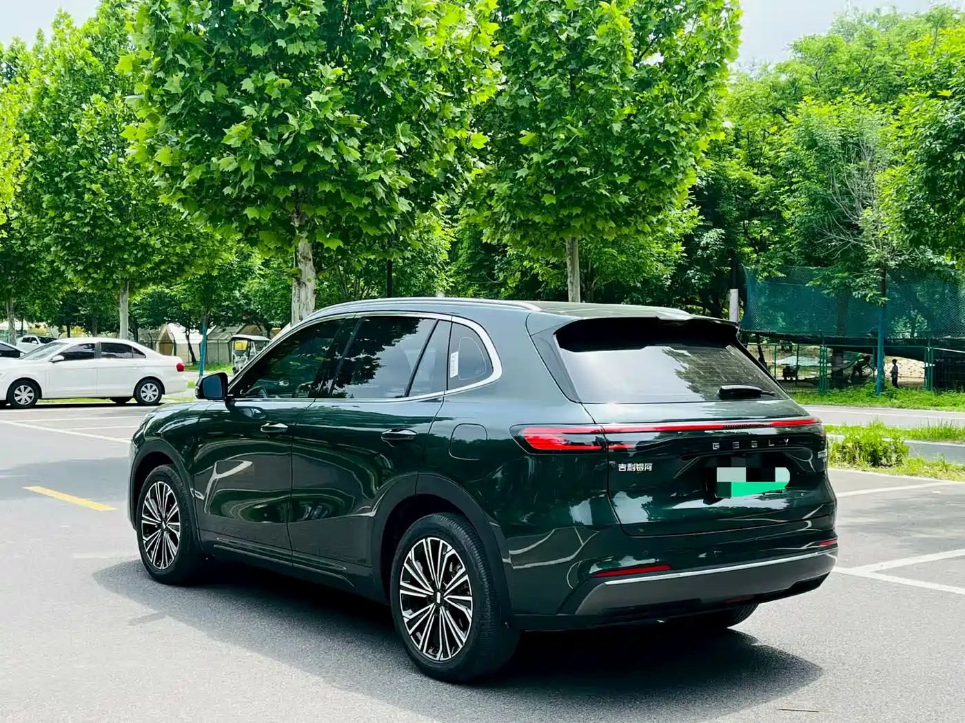 Geely Galaxy Galaxy Starship 7 EM-i 2025 120km Navigation Edition фото 8