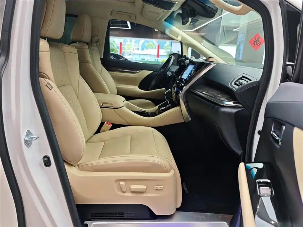 Toyota Alphard 2021 Hybrid 2.5L Premium фото 11