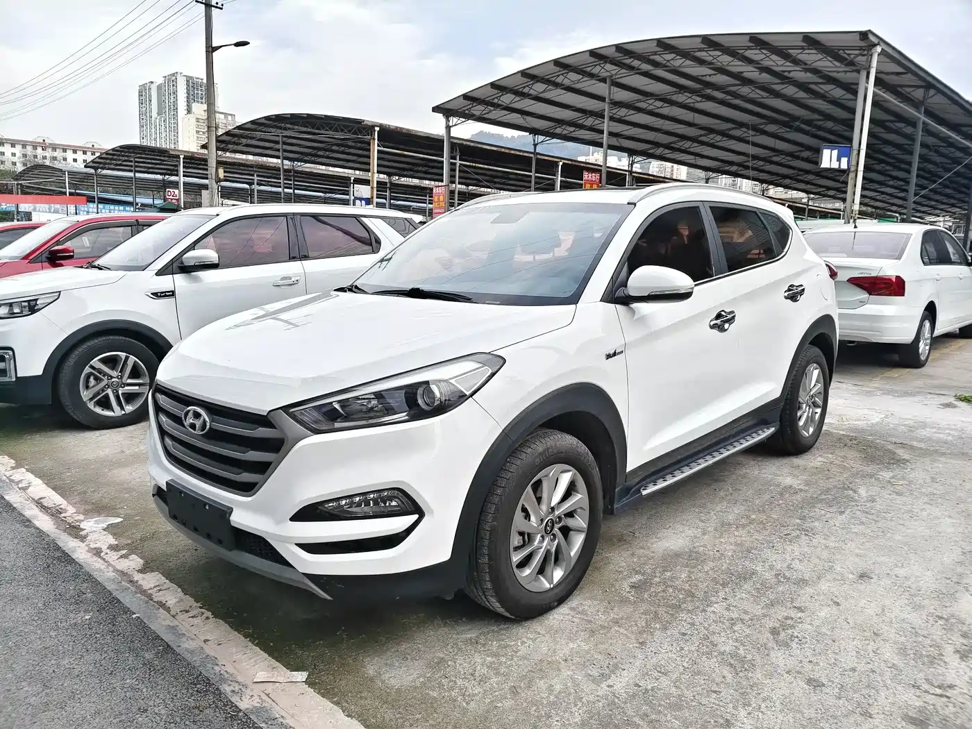 HYUNDAI TUCSON