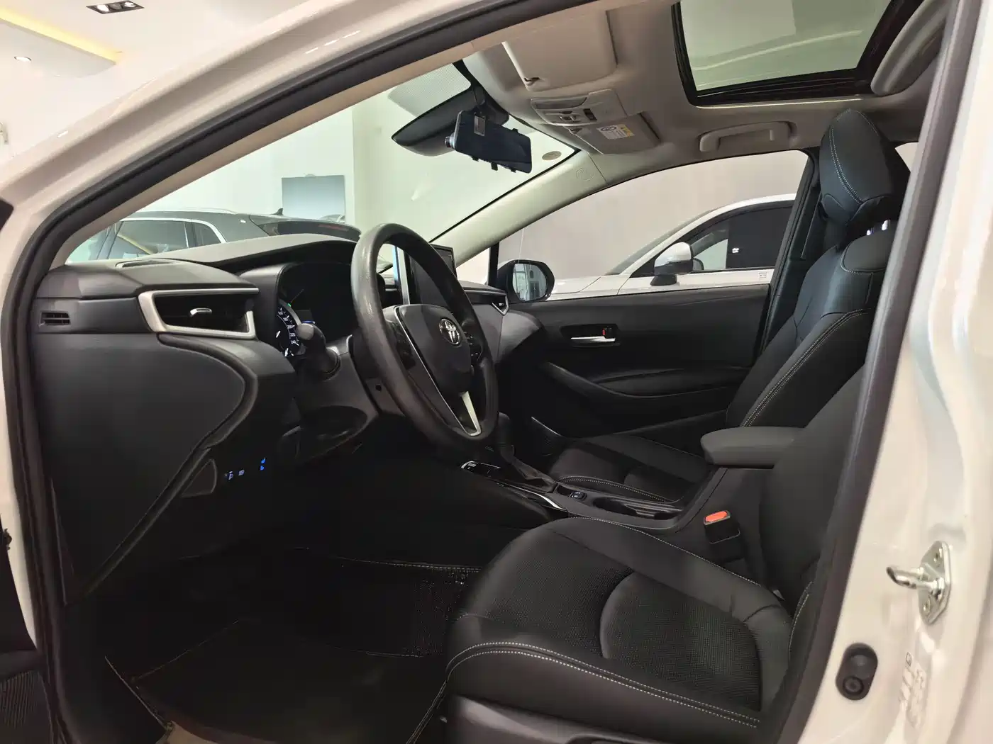 Toyota Corolla 2023 1.2T Elite Edition фото 8