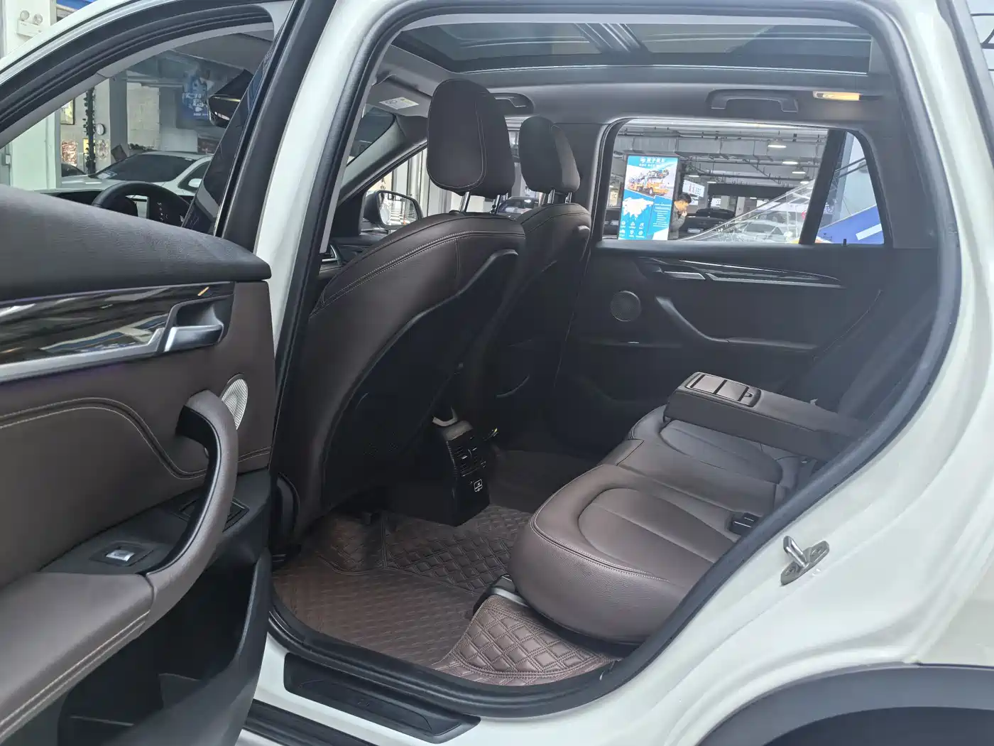 BMW X1 2022 Facelift xDrive25Li Premium Edition фото 10