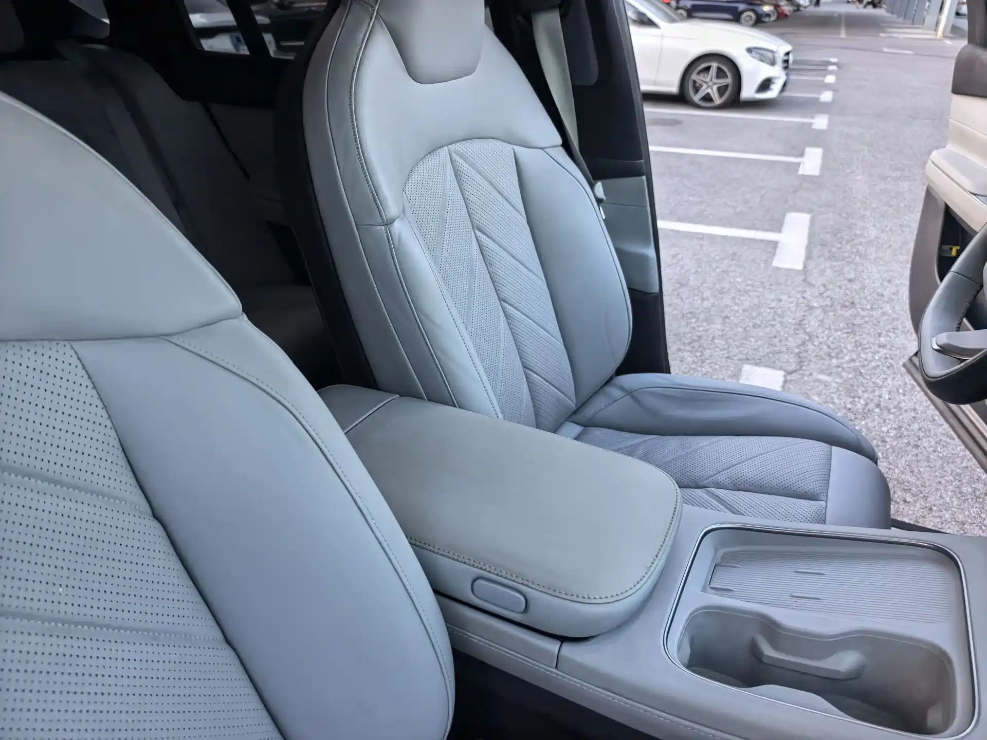 Фото 20 - NIO EC7