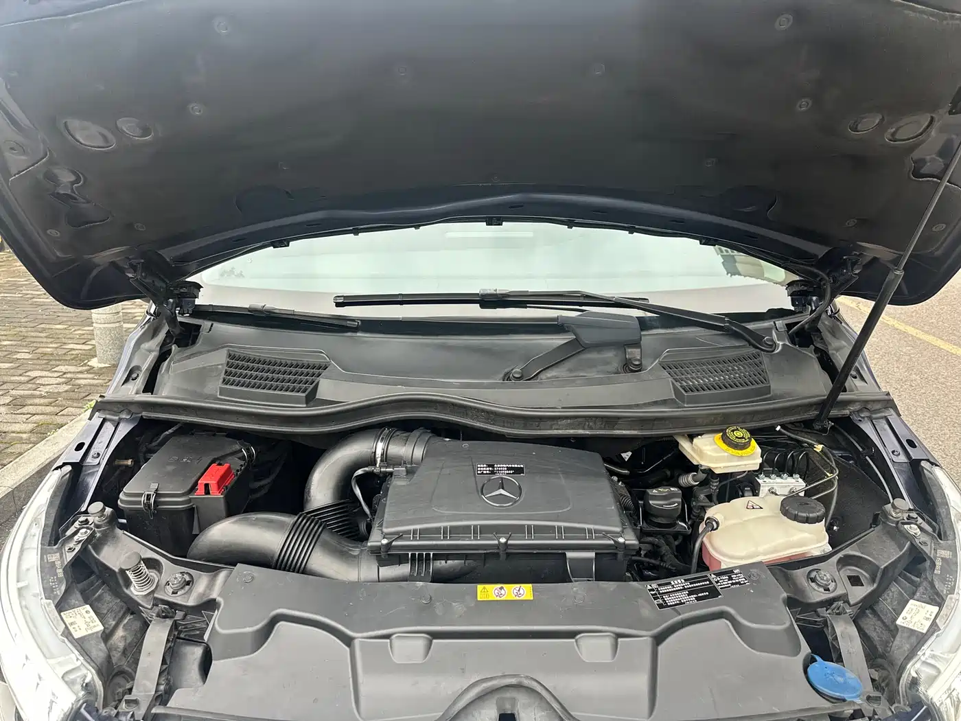 MERCEDES-BENZ V CLASS