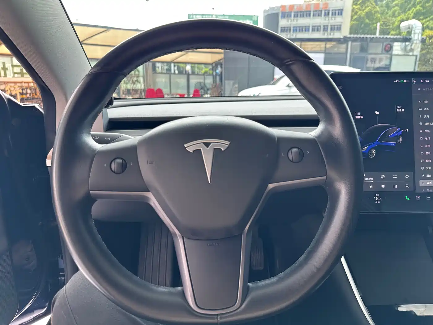 TESLA MODEL 3 (IMPORTED)