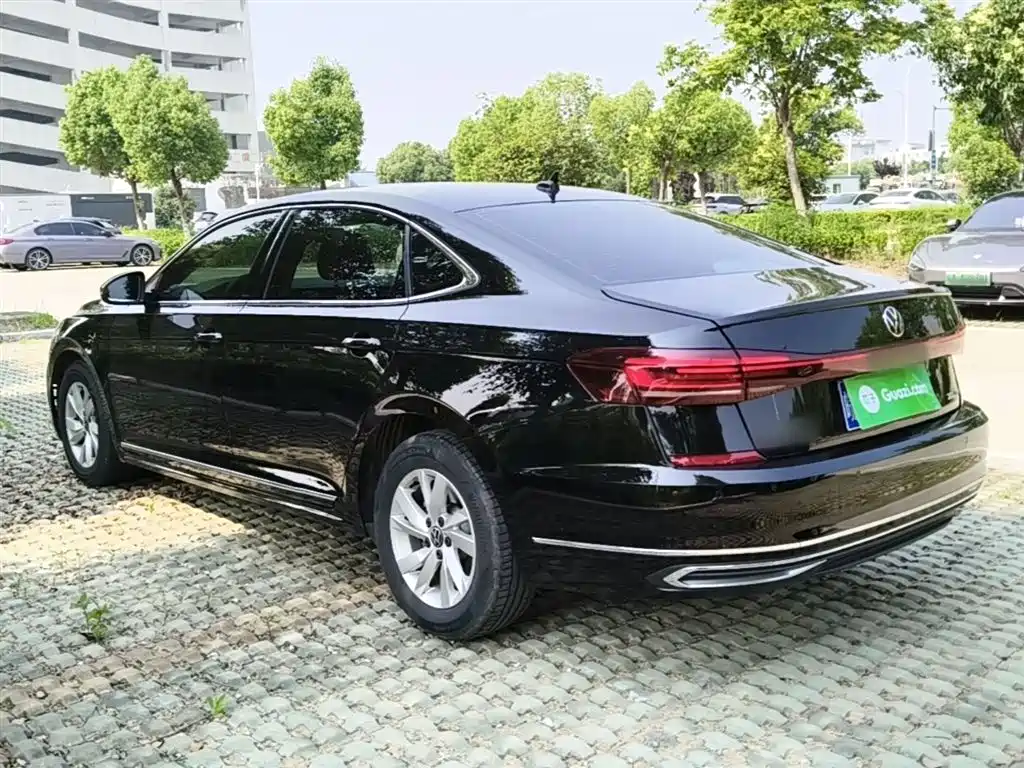 Volkswagen Passat 2024 280TSI Business Edition фото 5